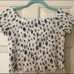 White with blue flowers Urban Outfitters top 🦋🌸